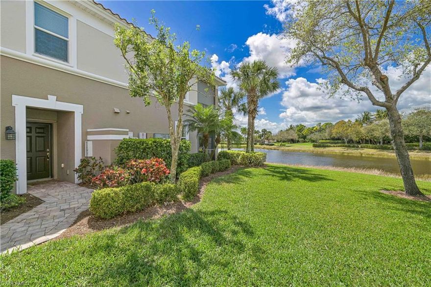 A rare opportunity to secure one of Somerset’s best-positioned first-floor coach homes, offering wide lake views, western sunsets, and true move-in ready comfort inside Plantation at Somerset.
This move-in ready coach home offers exceptional value with a spacious open layout, peaceful water views, and a beautifully enclosed all-season lanai designed for year-round enjoyment.
Inside, the residence features two bedrooms plus a den, ideal as a third bedroom or office, along with an open kitchen finished with granite countertops, breakfast bar seating, and casual dining that flows seamlessly into the main living space.
The oversized screened lanai has been upgraded with acrylic sliding windows, creating a true four-season room with uninterrupted lake views and ideal western exposure for sunset evenings.
The primary suite offers direct lanai access, a walk-in closet, dual vanities, oversized soaking tub, and glass-enclosed shower.
Recent improvements include fresh interior paint, newer HVAC, new water heater, and updated luxury vinyl flooring in the secondary bedrooms and den.
Residents enjoy resort-style amenities including fitness center, spa, tennis, pickleball, bocce, pool, and optional championship golf membership.
Ideally located near Southwest Florida International Airport, Gulf Coast Town Center, shopping, dining, and I-75.