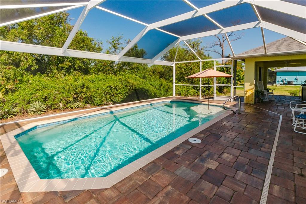 CHARLOTTE SHORES - Residential