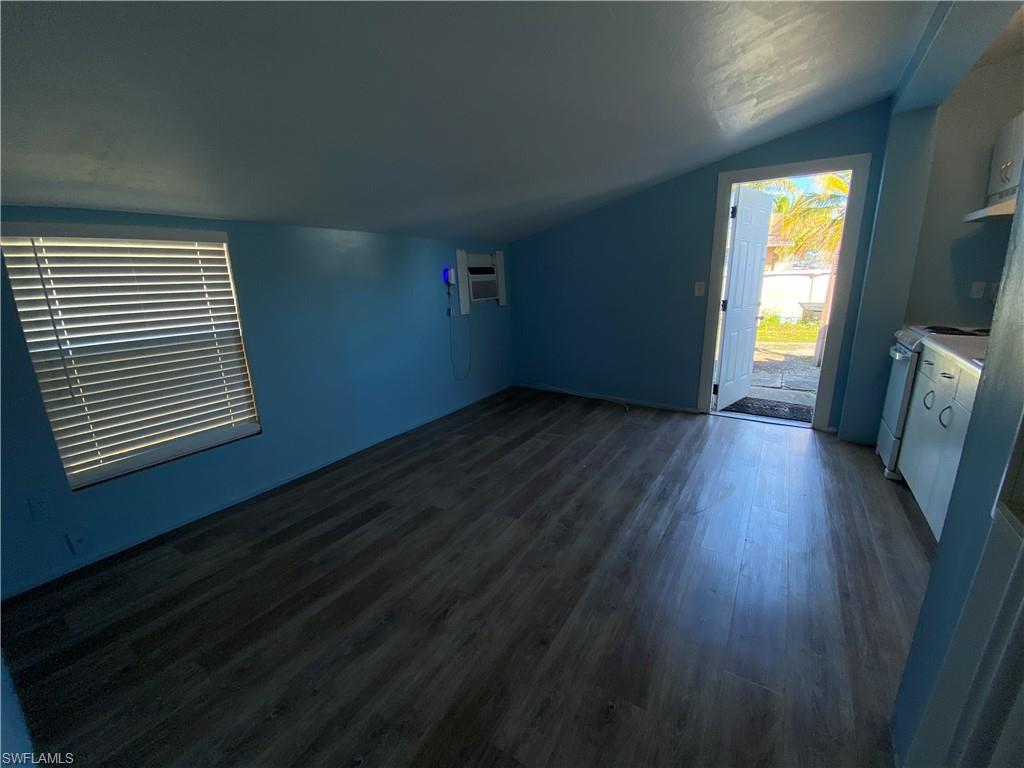 PALMONA PARK - Residential Lease