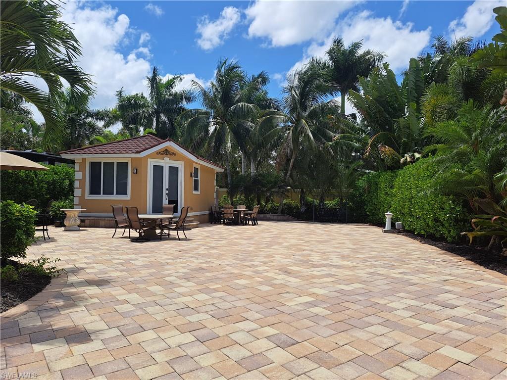 4400 Southern Breeze DR