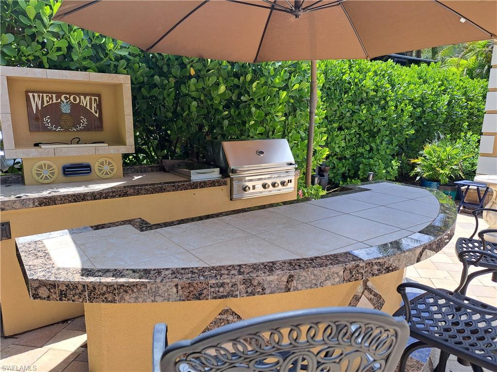 4400 Southern Breeze DR