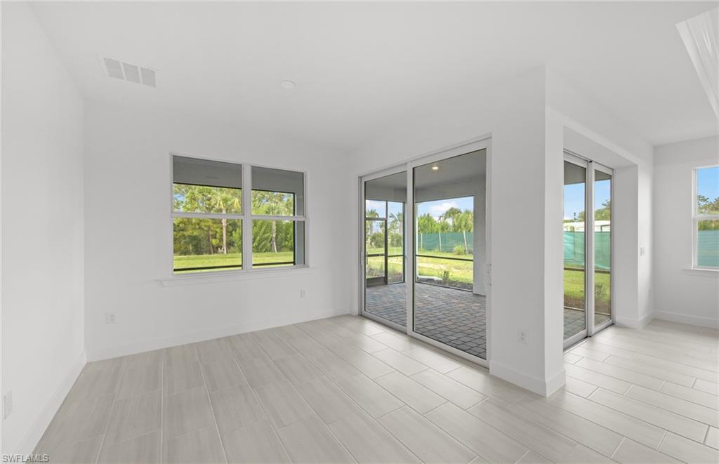 NORTHRIDGE - Residential
