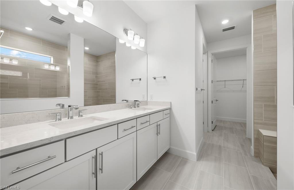 NORTHRIDGE - Residential