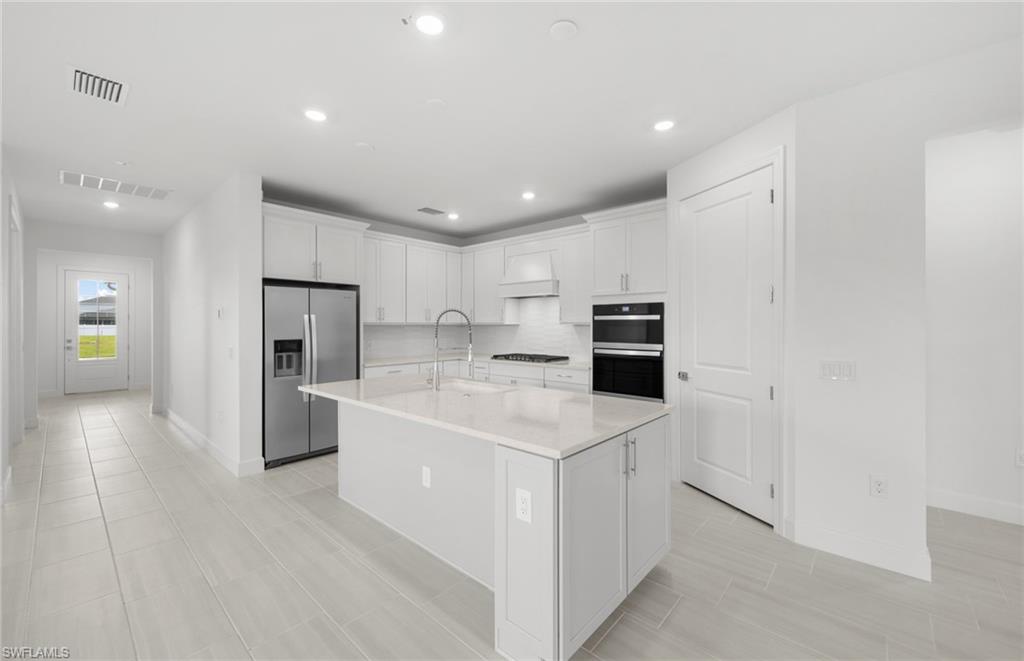 NORTHRIDGE - Residential