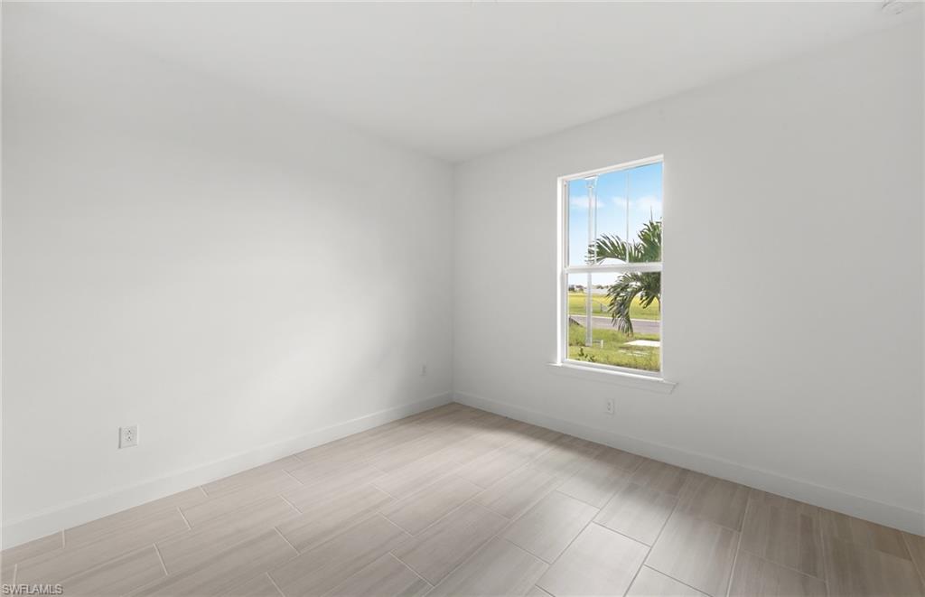 NORTHRIDGE - Residential