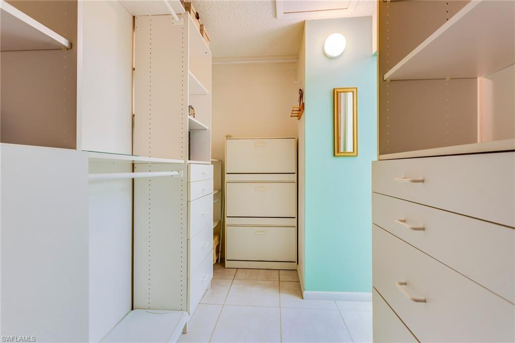 GLADES COUNTRY CLUB - Residential