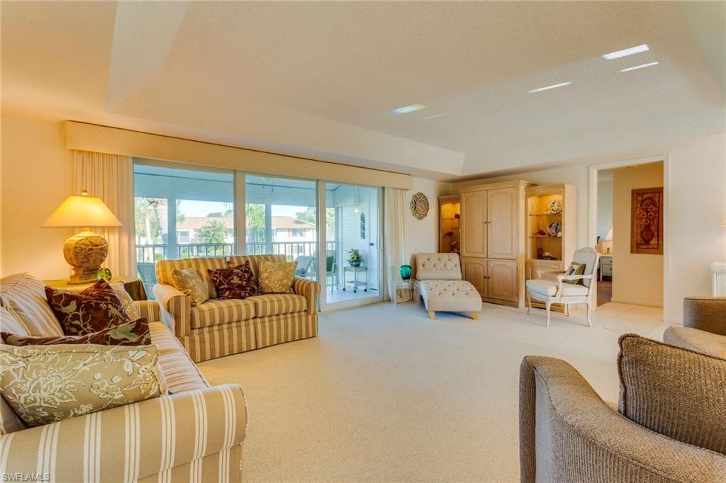 GLADES COUNTRY CLUB - Residential