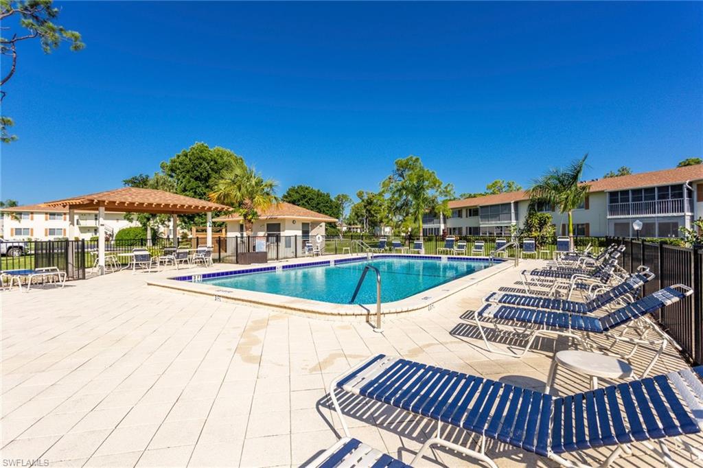 GLADES COUNTRY CLUB - Residential