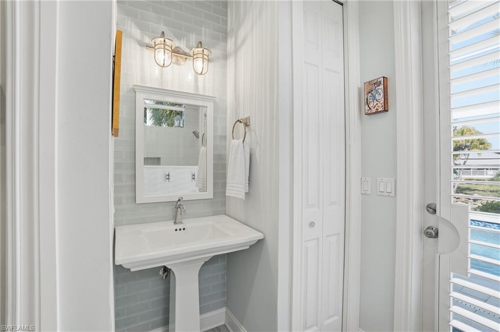 TIDEWATER ISLAND - Residential