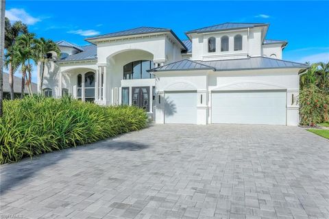 11929 Princess Grace CT CAPE CORAL FL 33991