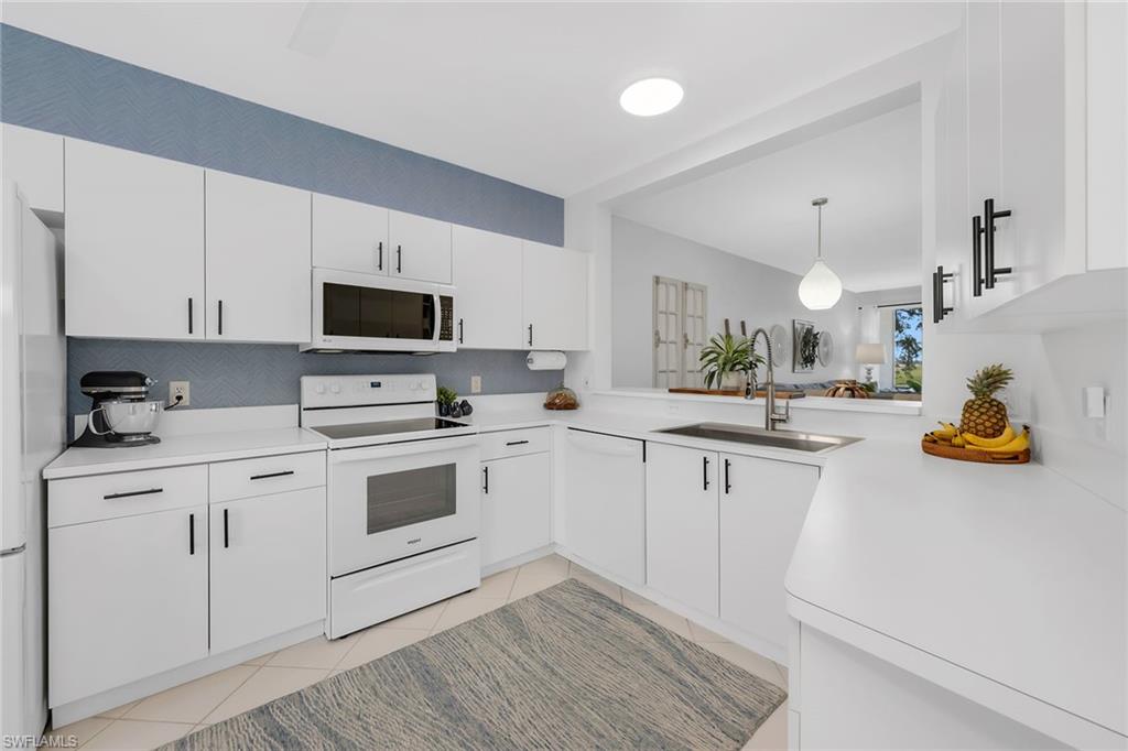 9087 Michael CIR 6-609