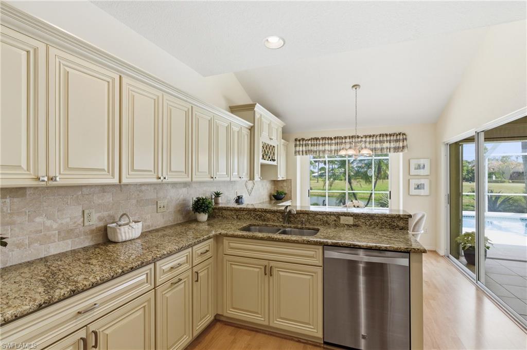 ADMIRALS POINT - Residential