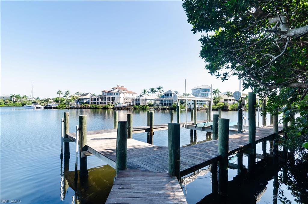 BAREFOOT BEACH - Residential