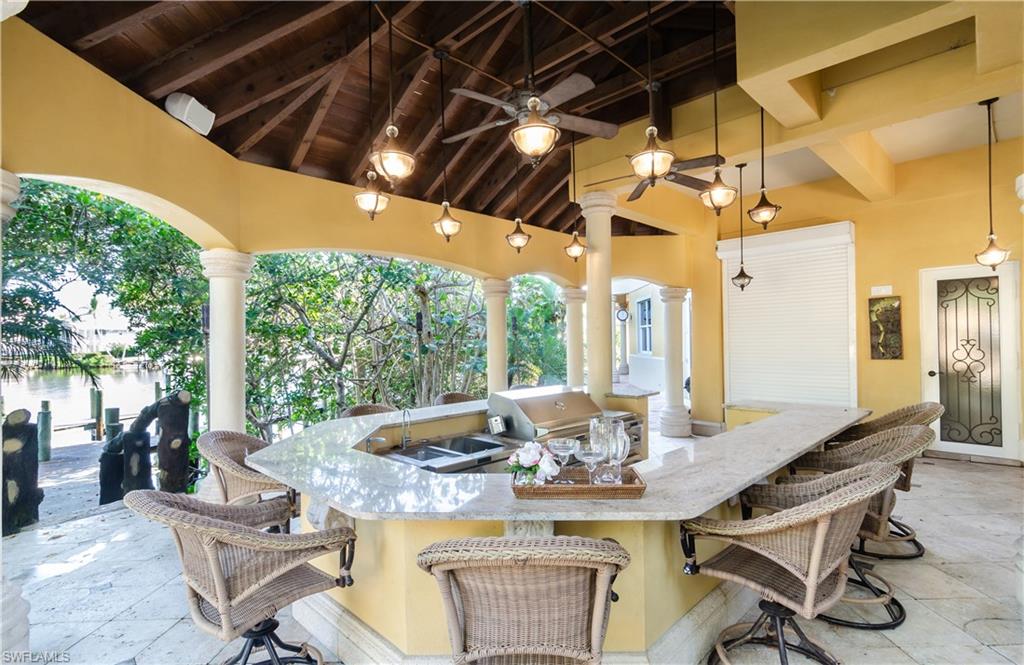 BAREFOOT BEACH - Residential