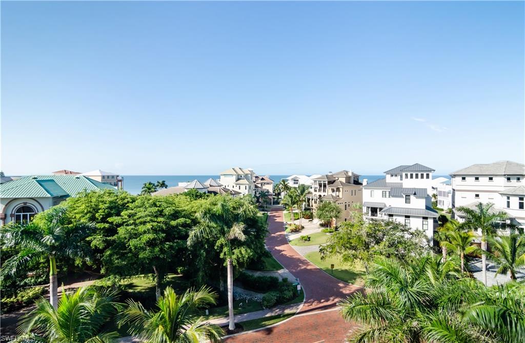 BAREFOOT BEACH - Residential