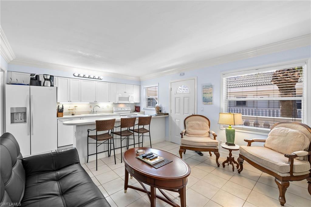 CASTLETON GARDENS - Residential