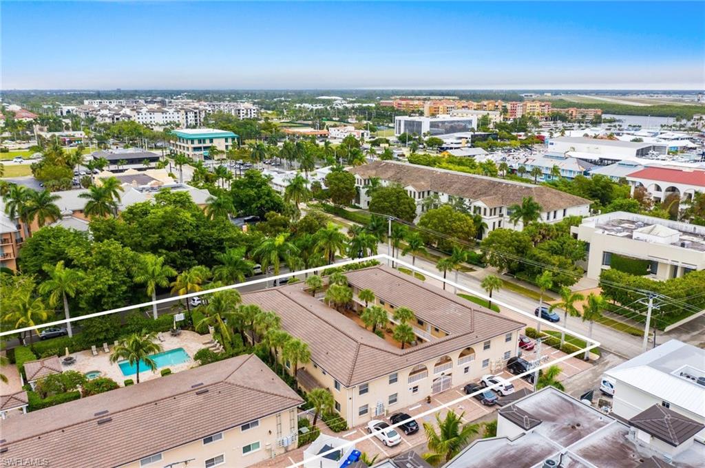 CASTLETON GARDENS - Residential