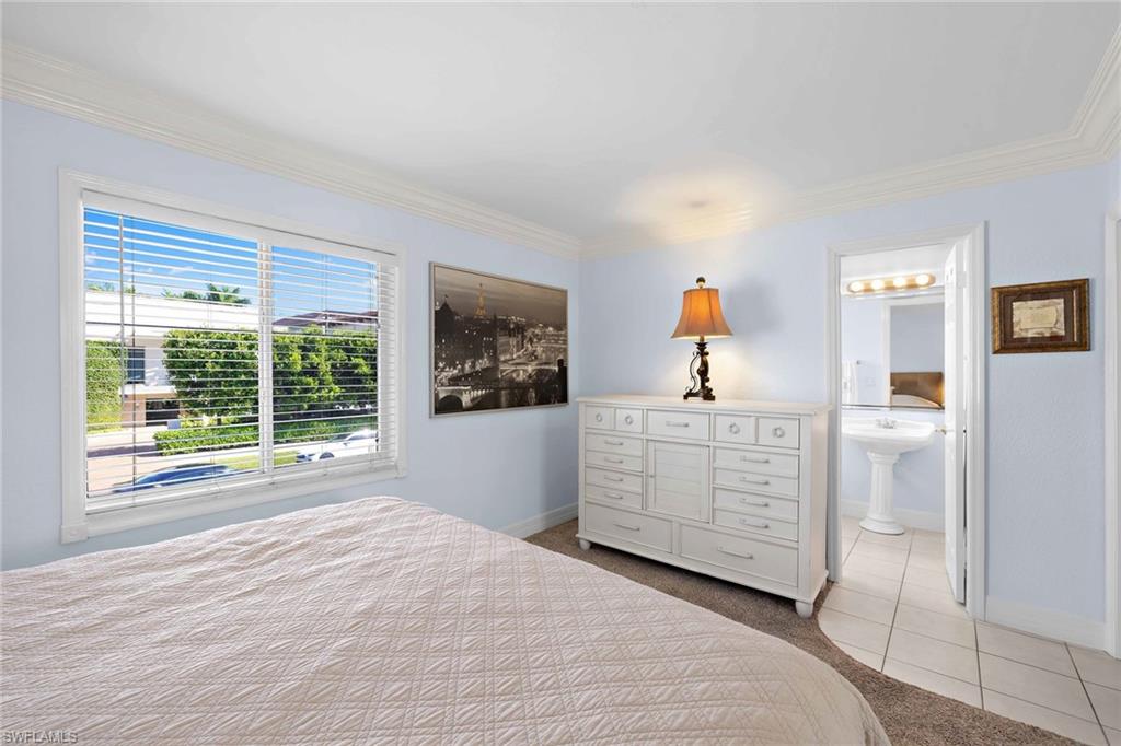 CASTLETON GARDENS - Residential