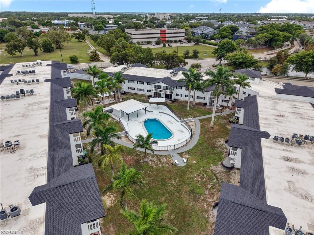 WINDSOR WEST - Residential