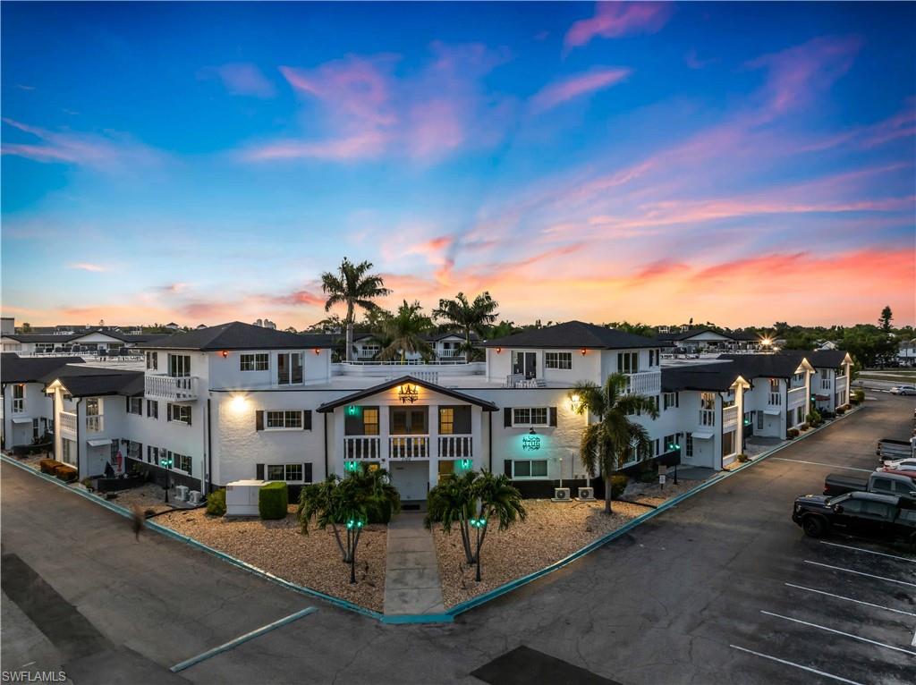 WINDSOR WEST - Residential