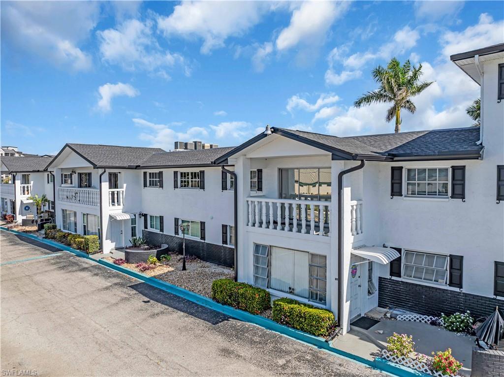 WINDSOR WEST - Residential