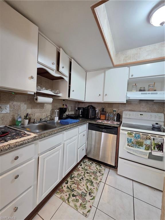 WINDSOR WEST - Residential