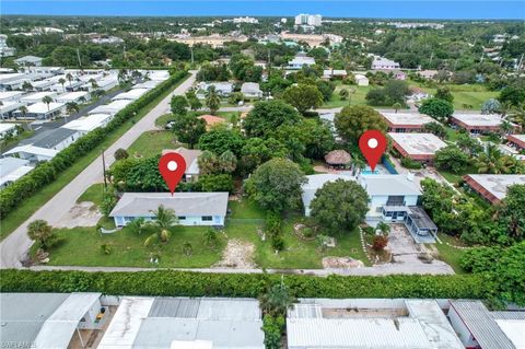 2662/2656 Mangrove ST NAPLES FL 34112