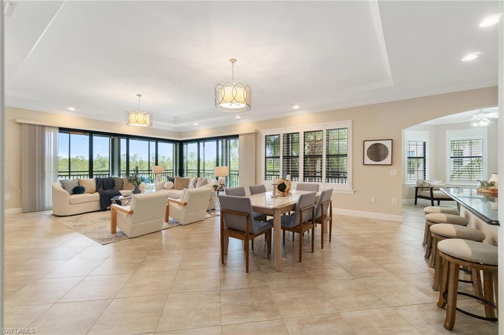 2768 Tiburon BLVD E 202
