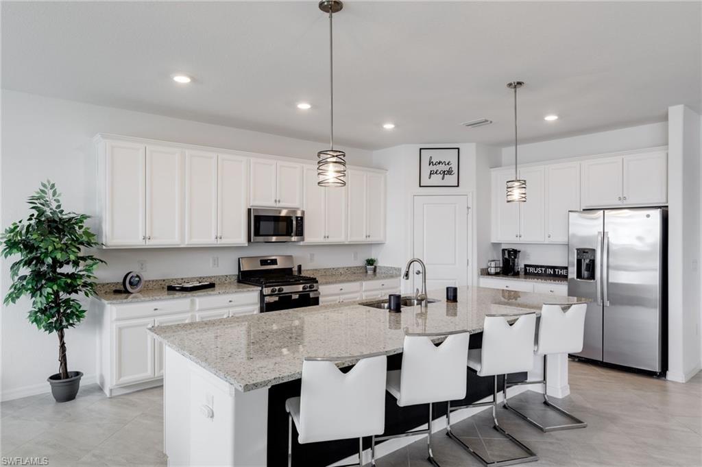 TRAILS EDGE - Residential Lease