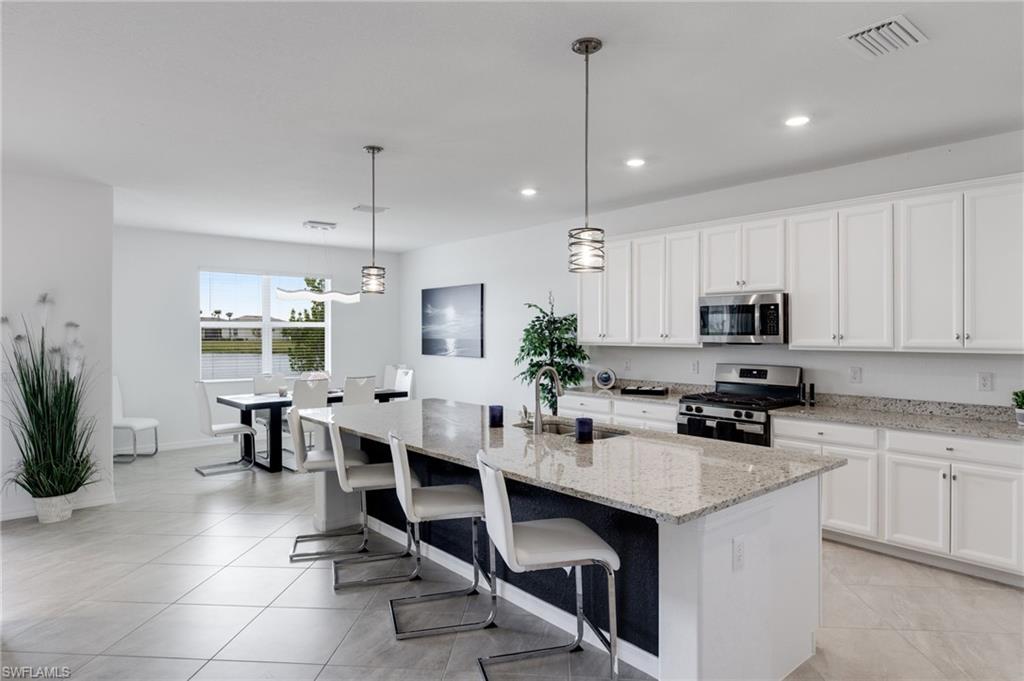 TRAILS EDGE - Residential Lease