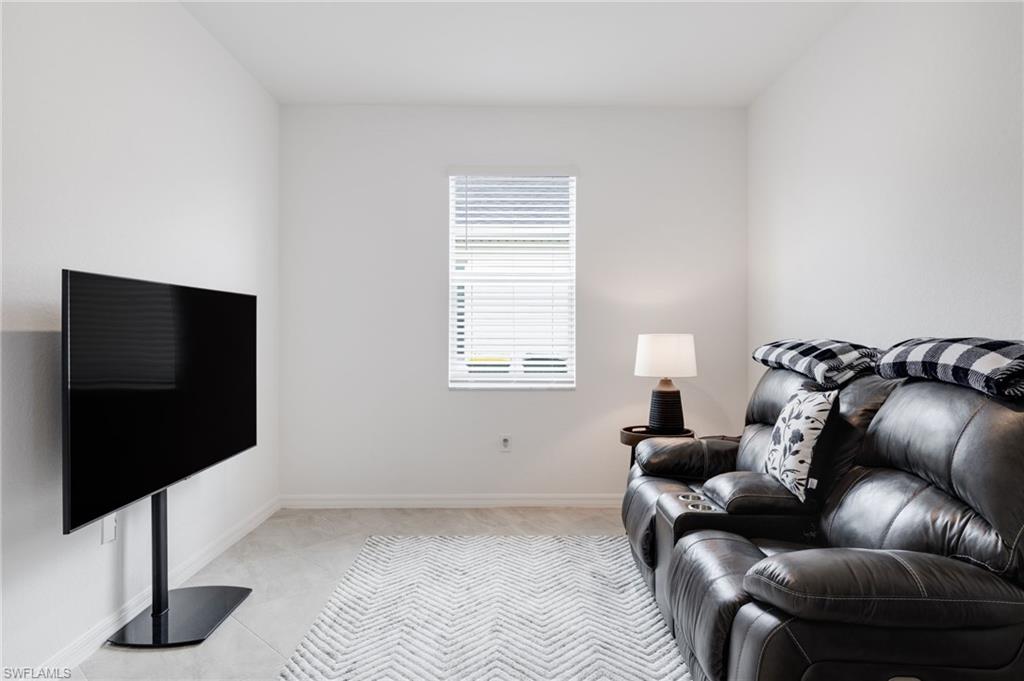 TRAILS EDGE - Residential Lease