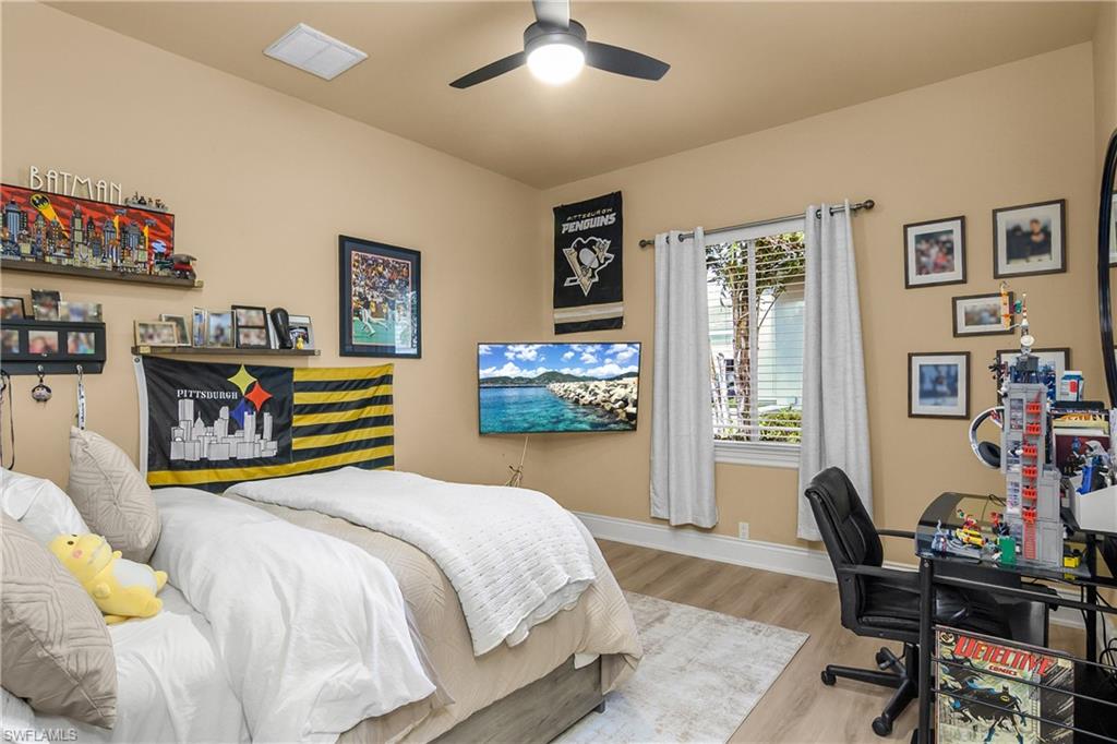 LAUREL OAKS AT WEST BAY CLUB - Residential