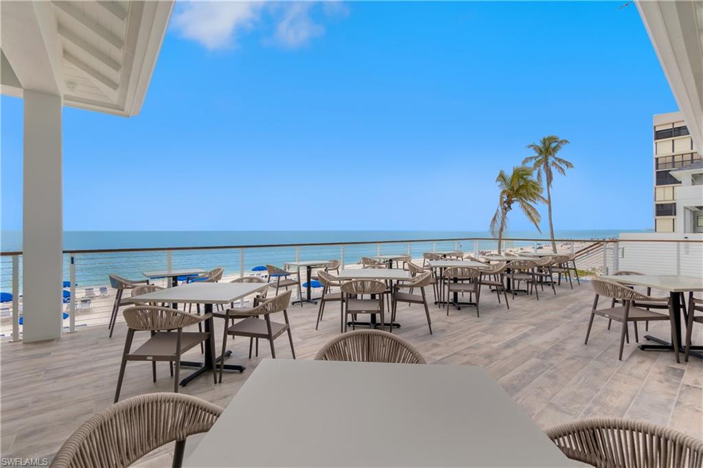 LAUREL OAKS AT WEST BAY CLUB - Residential