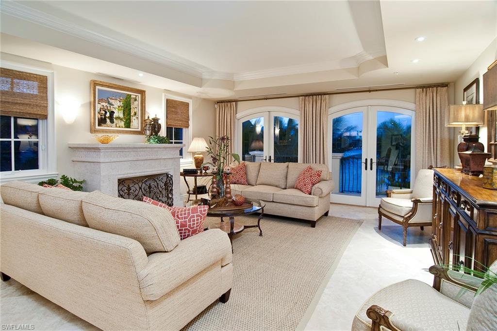 VISTA ROYALE - Residential