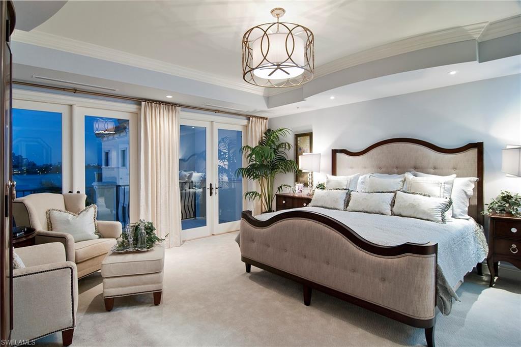 VISTA ROYALE - Residential