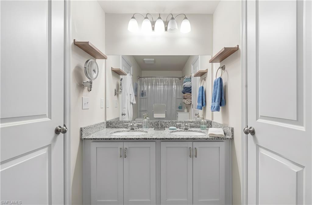 VISTANNA VILLAS - Residential