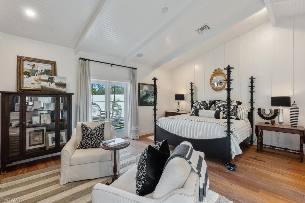 MOORINGS - Residential