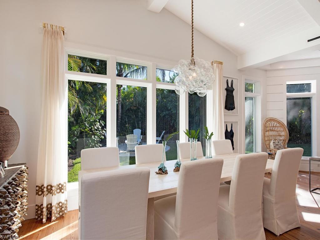 MOORINGS - Residential