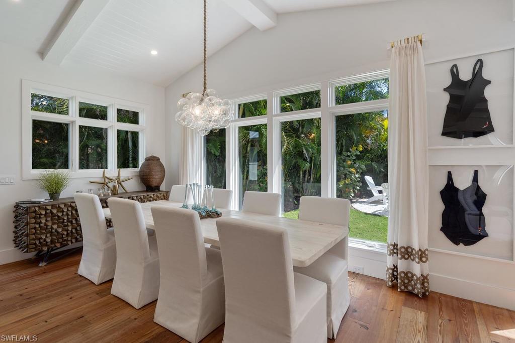 MOORINGS - Residential