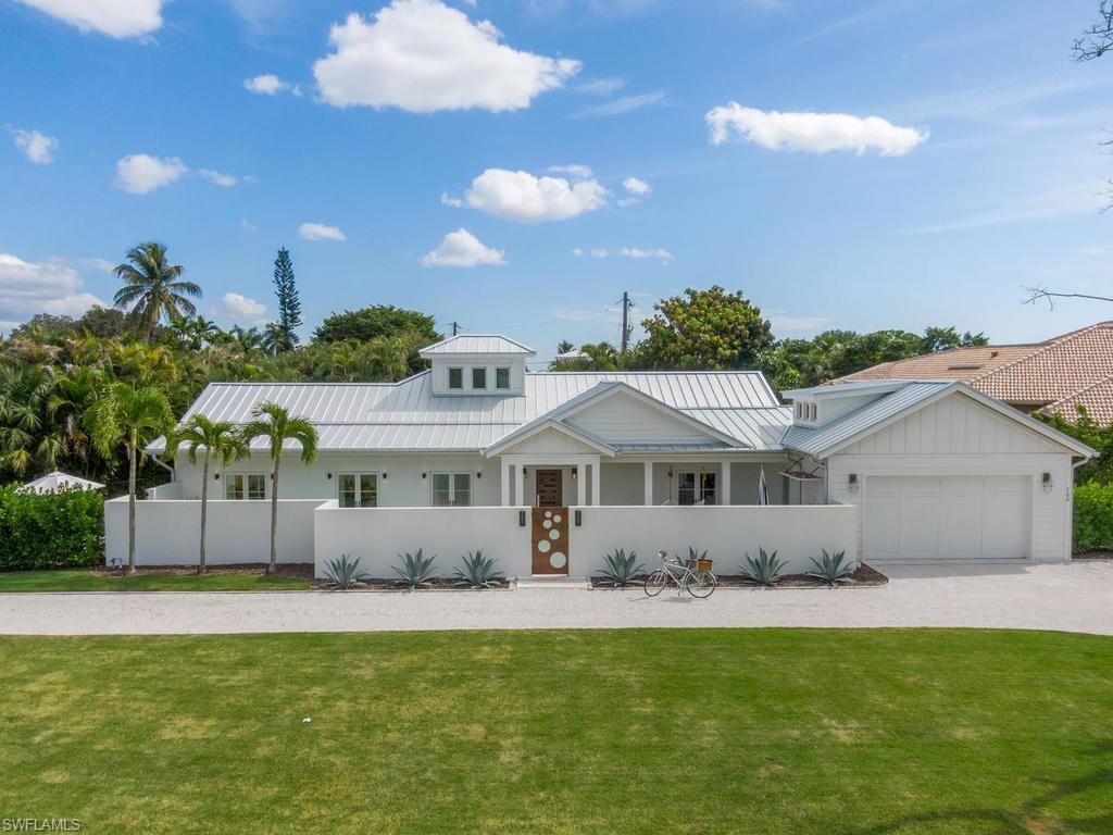 MOORINGS - Residential