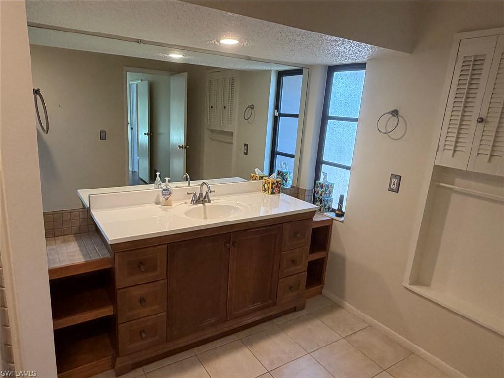 GOLDEN GATE CITY - Residential