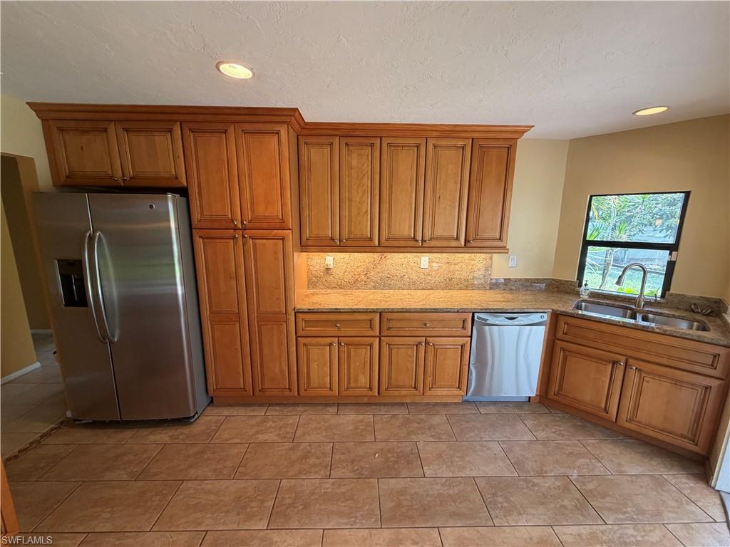 GOLDEN GATE CITY - Residential