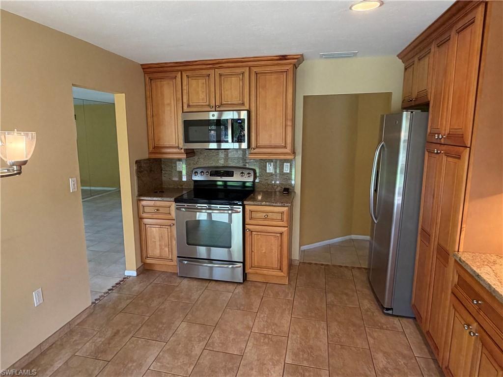 GOLDEN GATE CITY - Residential