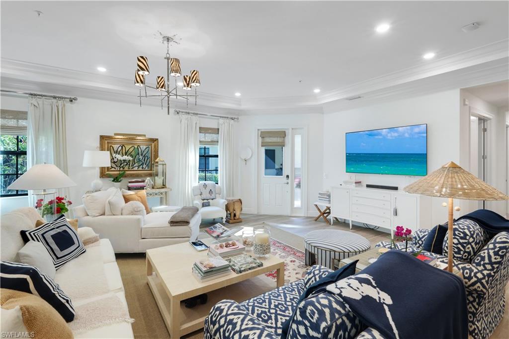 REGATTA LANDING - Residential