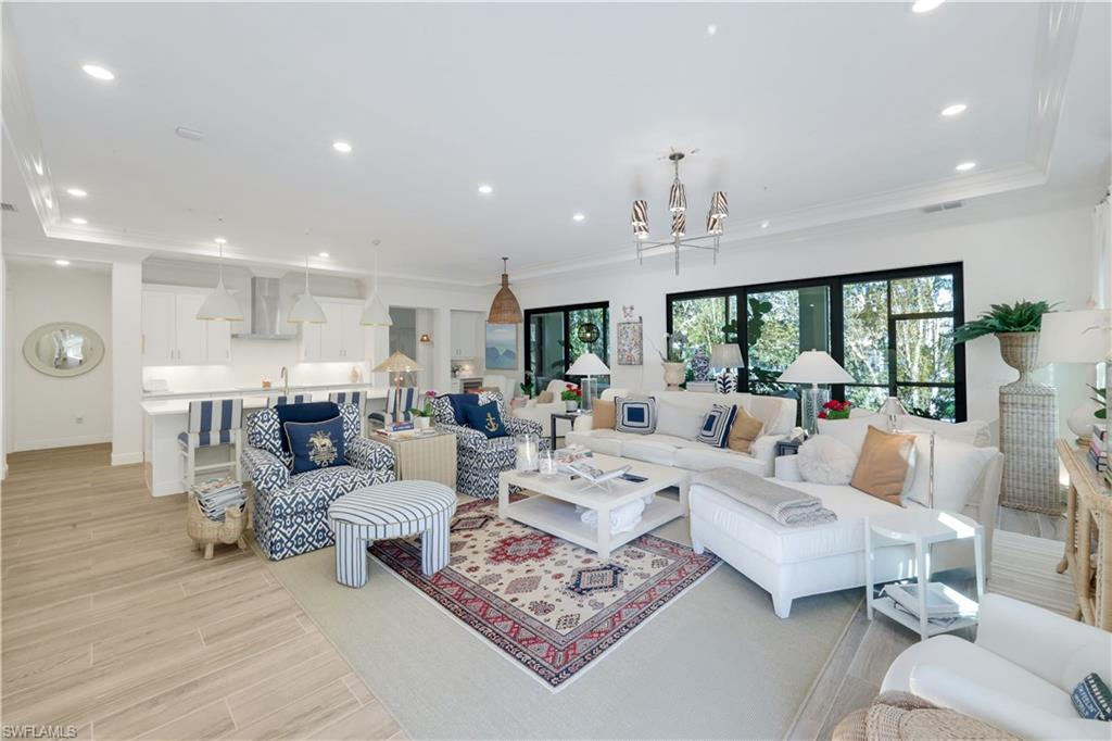 REGATTA LANDING - Residential