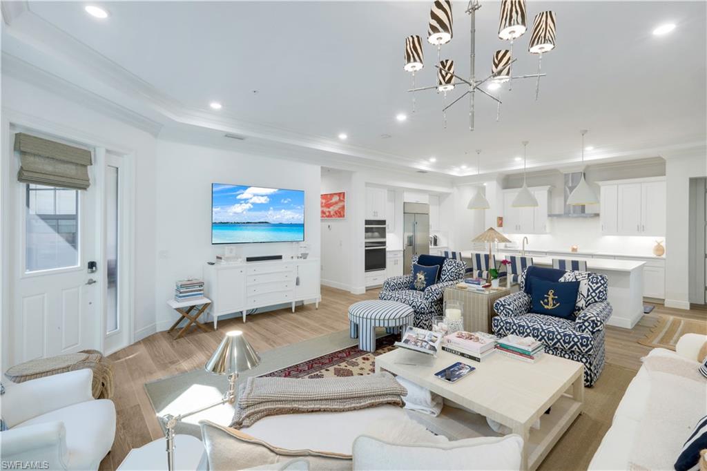 REGATTA LANDING - Residential