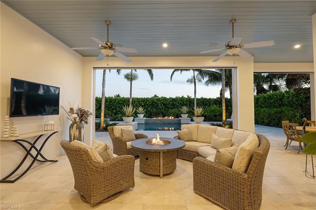 LUCARNO - Residential