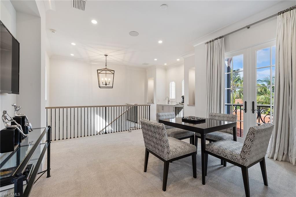 LUCARNO - Residential