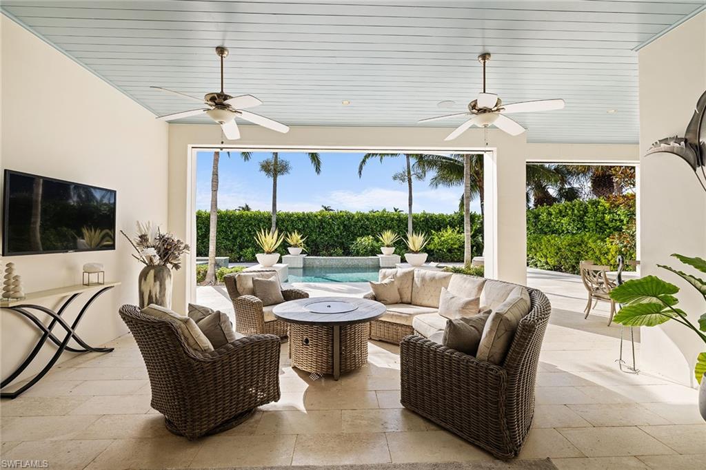 LUCARNO - Residential