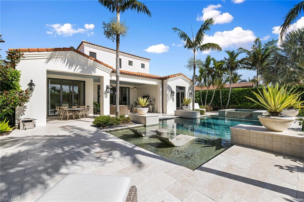 LUCARNO - Residential